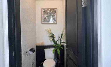 Rumah sejuk 3 Lantai Full Furnish Cluster Ekslusif dengan Kolam Renang dan View Spektakuler Pegunungan BNR