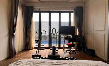 Rumah sejuk 3 Lantai Full Furnish Cluster Ekslusif dengan Kolam Renang dan View Spektakuler Pegunungan BNR