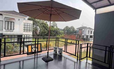 Rumah sejuk 3 Lantai Full Furnish Cluster Ekslusif dengan Kolam Renang dan View Spektakuler Pegunungan BNR