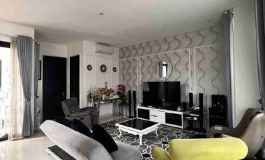 Rumah sejuk 3 Lantai Full Furnish Cluster Ekslusif dengan Kolam Renang dan View Spektakuler Pegunungan BNR