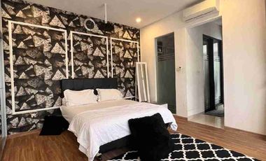 Rumah sejuk 3 Lantai Full Furnish Cluster Ekslusif dengan Kolam Renang dan View Spektakuler Pegunungan BNR