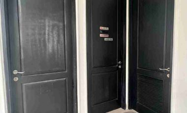 Rumah sejuk 3 Lantai Full Furnish Cluster Ekslusif dengan Kolam Renang dan View Spektakuler Pegunungan BNR