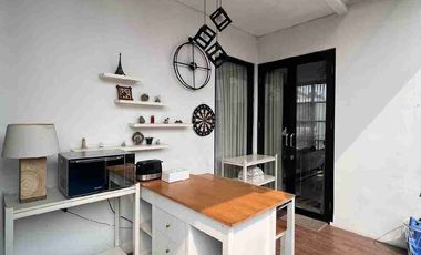 Rumah sejuk 3 Lantai Full Furnish Cluster Ekslusif dengan Kolam Renang dan View Spektakuler Pegunungan BNR