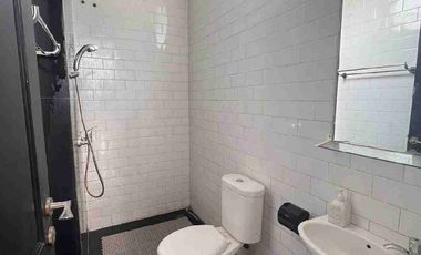 Rumah sejuk 3 Lantai Full Furnish Cluster Ekslusif dengan Kolam Renang dan View Spektakuler Pegunungan BNR