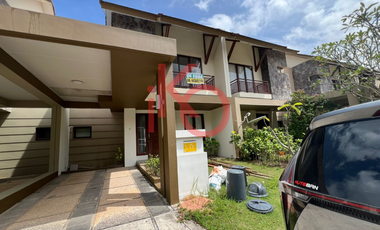 Di Jual Rumah 2 Lantai 4 Kamat Tidur Di orchad Park , Batam