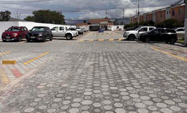 CASA POR ESTRENAR SECTOR MUSEO SOLAR SAN ANTONIO DE PICHINCHA DE OPORTUNIDAD