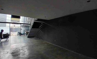 Disewa ruko 3 lt dengan mezzanine di cipete