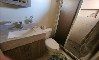 CASA TOTALMENTE AMUEBLADA EN QUINTA COLONIAL