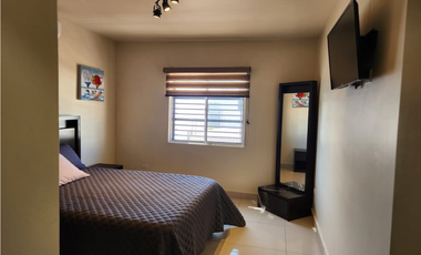 CASA TOTALMENTE AMUEBLADA EN QUINTA COLONIAL