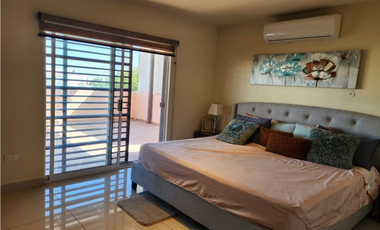 CASA TOTALMENTE AMUEBLADA EN QUINTA COLONIAL