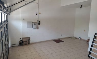 EXCELENTE UBICACION EN CUMBRES 5to Sector