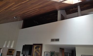 EXCELENTE UBICACION EN CUMBRES 5to Sector