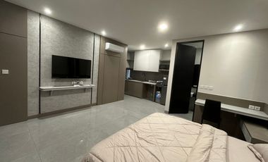 Affordable House Rental in Royal Residence Near Citraland Surabaya West Per Day Short Monthly Yearly Cheap Apartment Flat Condo Room Hotel Under 5jt