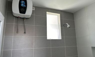 Affordable House Rental in Royal Residence Near Citraland Surabaya West Per Daily Weekly Monthly Cheap Room Under 500ribu