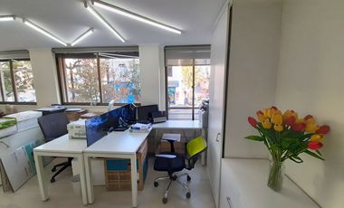 OPORTUNIDAD LIRA UC 133 m2 4 estacionamientos 2 bodegas