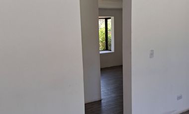 3.500 m2, con 58 metros de frente a carretera San Martin. Actualmente centro de eventos