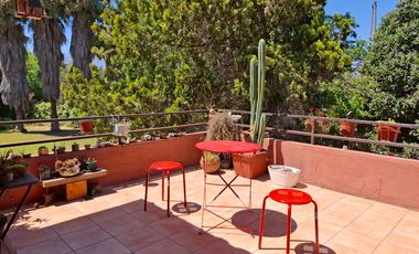 3.500 m2, con 58 metros de frente a carretera San Martin. Actualmente centro de eventos