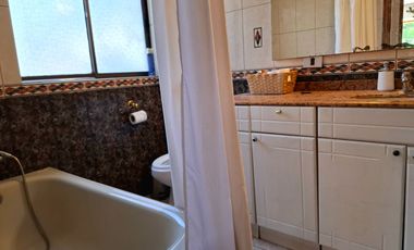 3.500 m2, con 58 metros de frente a carretera San Martin. Actualmente centro de eventos