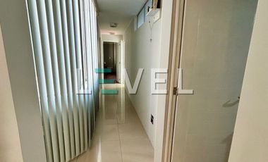 Venta departamento en límite la Molina con Ate