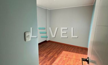 Venta departamento en límite la Molina con Ate