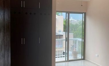 CASA EN CANCUN EN VENTA Residencial La Piedra II