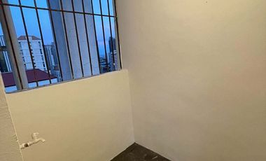 For Sale: Furnished and renovated 2 Bedroom Loft Type in California Garden Square Boni Mandaluyong