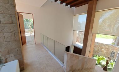 Casa con alberca en venta en flamingos residencial Bucerias