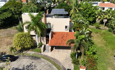 Casa con alberca en venta en flamingos residencial Bucerias