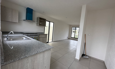 CASA 2 RECAMARAS EN ADAMAR EN TLAJOMULCO DE ZUÑIGA