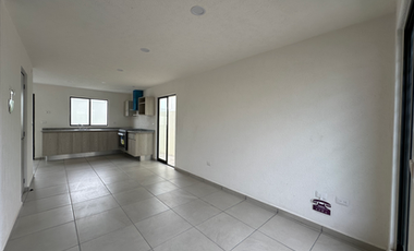 CASA 2 RECAMARAS EN ADAMAR EN TLAJOMULCO DE ZUÑIGA