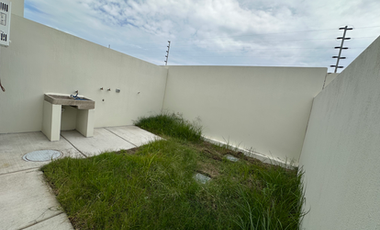 CASA 2 RECAMARAS EN ADAMAR EN TLAJOMULCO DE ZUÑIGA