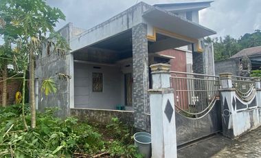 DI JUAL MELALUI LELANG TANAH DAN BANGUNAN DI PERUM PERMATA MALALAYANG RESIDENCE