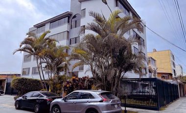 VENDO DEPARTAMENTO  MUY ILUMINADO - FRENTE A PARQUE - PISO 5 - 3 DORMITORIOS - 1 COCHERA - LA CASTELLANA - SURCO