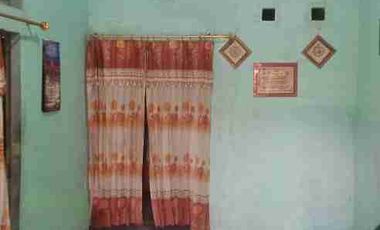 Jual cepat | Butuh segera laku
Rumah lokasi strategis di Kota Baru Driyorejo (KBD) Gresik