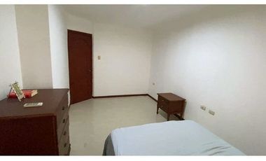 SE ARRIENDA CASA AMOBLADA EN MACHALA, URB PRIVADA