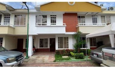 SE ARRIENDA CASA AMOBLADA EN MACHALA, URB PRIVADA