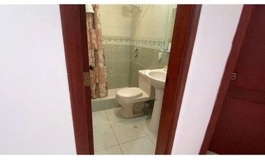 SE ARRIENDA CASA AMOBLADA EN MACHALA, URB PRIVADA