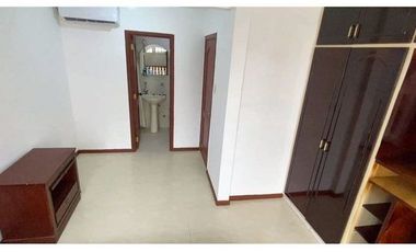 SE ARRIENDA CASA AMOBLADA EN MACHALA, URB PRIVADA