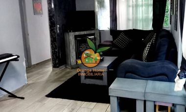 CASA EN VENTA EN ESQUINA, EN FRACCIONAMIENTO ARRAYANES DE GUADALAJARA