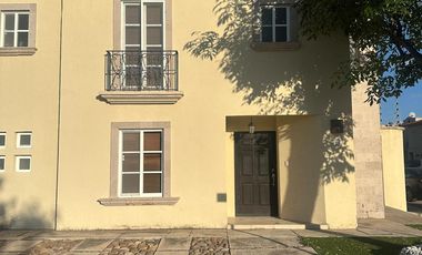 CASA EN VENTA EN RANCHO SANTA MONICA