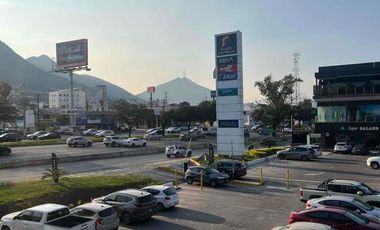 Local Comercial en Renta Plaza Las Villas