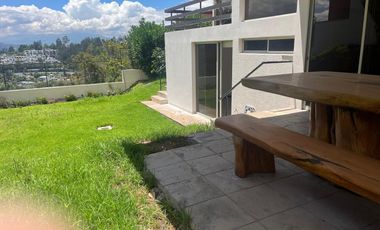 ARRIENDO CASA CUMBAYA