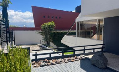 ARRIENDO CASA CUMBAYA