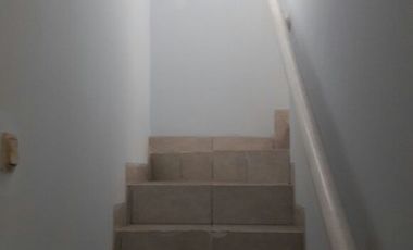 Fchh. Rumah Disewakan di Resinda Karawang