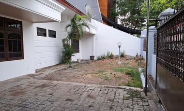DISEWAKAN RUMAH TAMAN INTAN NGINDEN SURABAYA
