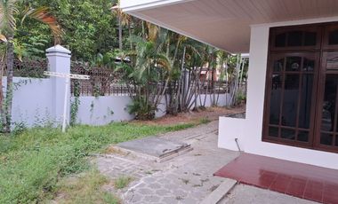 DISEWAKAN RUMAH TAMAN INTAN NGINDEN SURABAYA