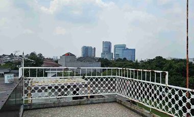 Dijual rumah masih layak huni cocok untuk kantor
dalam Komplek Taman Radio dalam
Gandaria Utara, Kebayoran Baru Jakarta Selatan

Luas tanah: 276m²
Luas bangunan: 300m
Bangunan: 2,5 lantai
Kamar mandi: 2+1(art)
Listrik: 6600watt
Garasi & carport: 1+1
Ada Pool, Pos Security, Rooftop.
Sertifikat: SHM
Hadap: Utara

Harga jual: 4,95 Milyard (nego)
sekarang 4.5 M 

Lokasi strategis:
- Dalam komplek, row jalan 1 mobil leluasa Dan one way
- Bangunan Plong, tanpa sekat.
- dekat Pondok Indah Mall, Gandaria, Blok M & Senayan