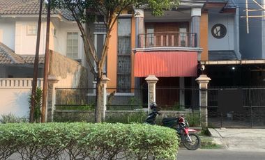 Fcgj. Rumah Disewakan di Perum Resinda Karawang