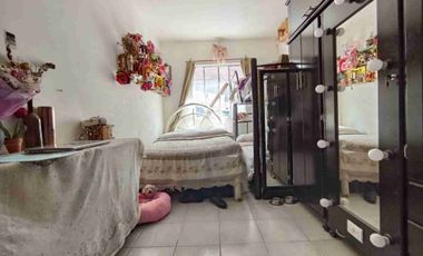 CASA EN VENTA EN UNIDAD ERMITA ZARAGOZA.