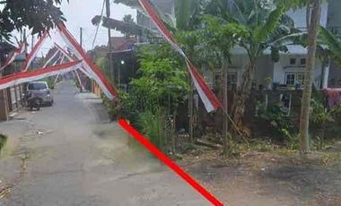 Dijual Tanah Pekarangan Hook 2 Muka Dekat Patangpuluhan